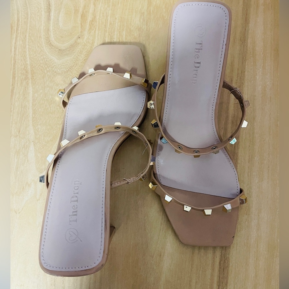 The Drop. Tan Embellished Heeled Sandal. Size 7.5